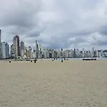 Balneario Camboriu - Avenida Brasil Quadra Mar