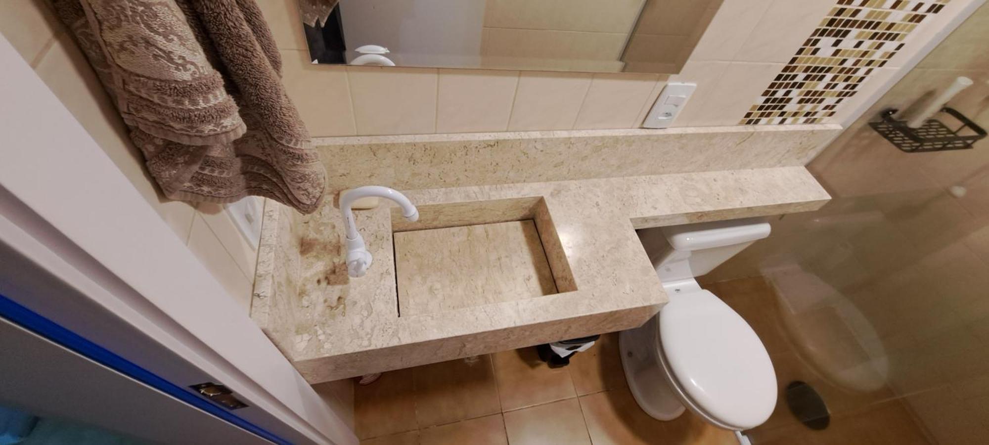 - Avenida Brasil Quadra Mar Apartamento
