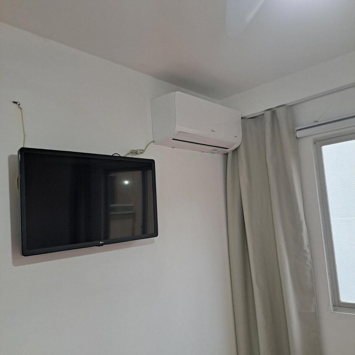 Apartamento - Avenida Brasil Quadra Mar *
