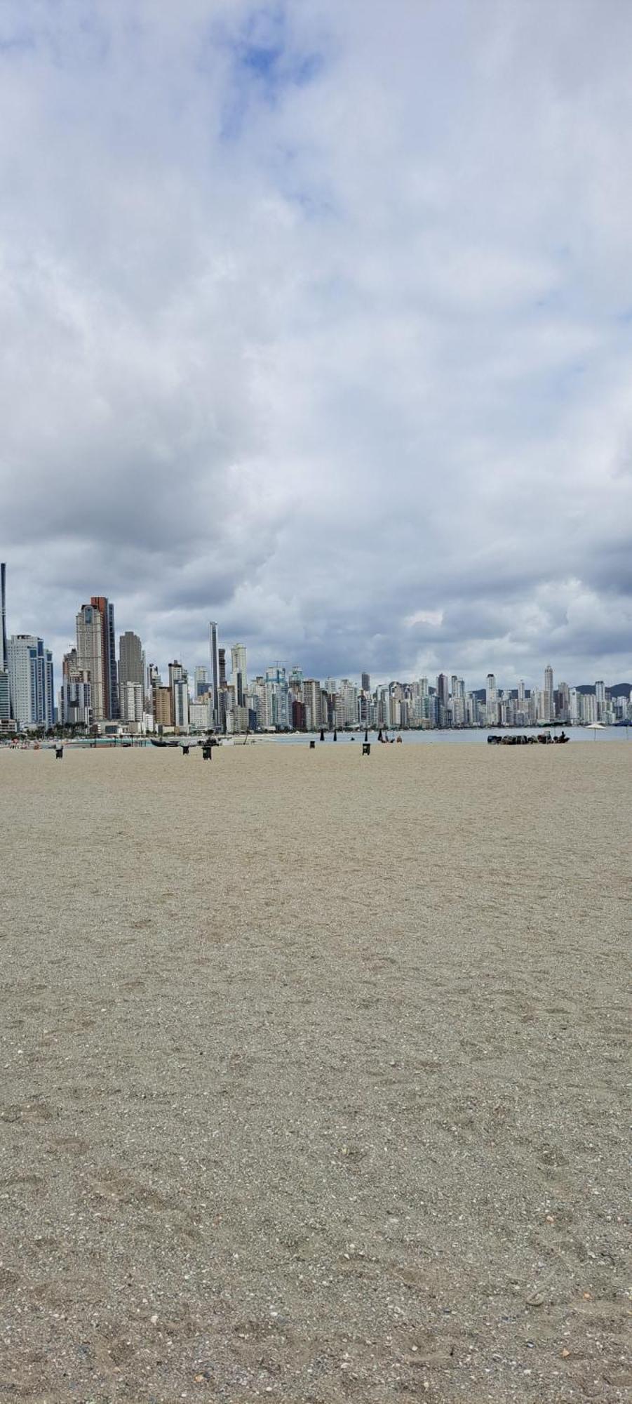 - Avenida Brasil Quadra Mar * Balneario Camboriu